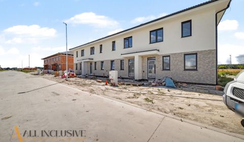 Na predaj 4-izb. radový RD – novostavba, Dolný Bar