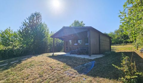 PREDAJ - Chata s ovocným sadom (2 260 m²) a detským ihriskom