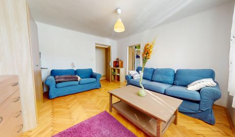 NA PREDAJ ZREKONŠTRUOVANÝ 2 IZBOVÝ TEHLOVÝ BYT, UL. BUDOVATEĽSKÁ