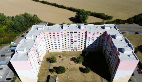Prvé poschodie, balkón a hotové bývanie na sídlisku SNP, 64 m2