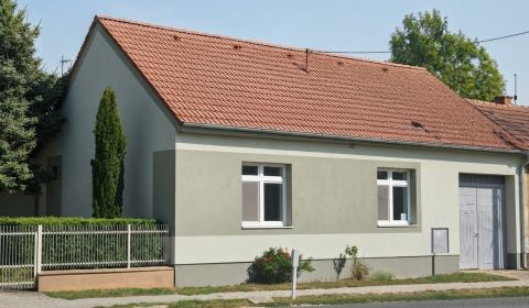 Na predaj rodinný dom na pozemku 558 m2 Dolná Krupá 