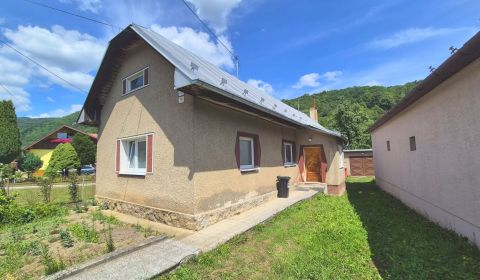 RODINNÝ DOM S VÝNIMOČNOU ZÁHRADOU, 1 141 M², BANSKÁ BYSTRICA 