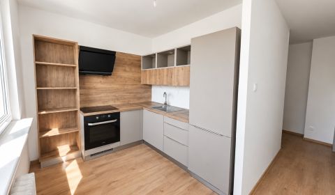 Predaj 2-izbový byt BA IV , kompletná rekonštrukcia