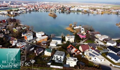 STÁLE NOVÁ CENA - SENEC SLNEČNÉ JAZERÁ JUH – NA PREDAJ – novostavba re