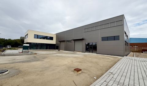 Prenájom showroom,  administratíva, výrobno - skladová hala, Trnava