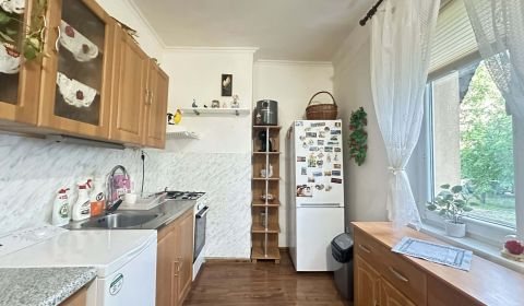 Na predaj  zariadený 2 izbový byt na Kukučínovej ulici v Dunajskej Str