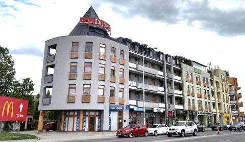 Na prenájom  elegantný 3 izbový byt priamo v centre Dunajskej Stredy v