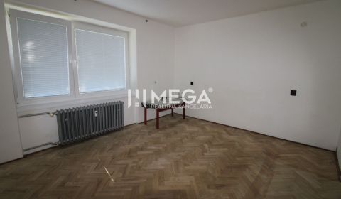 Rezervované - Na predaj 2-izbový byt v Humennom