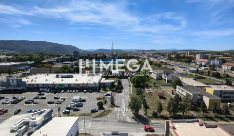 NA PRENÁJOM KANCELÁRIA IDEÁLNA NA SLUŽBY 35m² - HUMENNÉ
