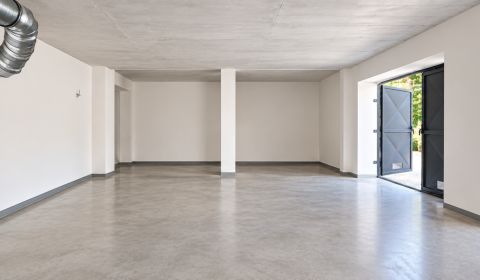 TOP Veľkorysý priestor 49 m² –  dielňa alebo sklad