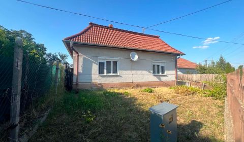 PREDAJ - Rodinný dom s veľkým pozemkom 3 137 m² v obci Obid