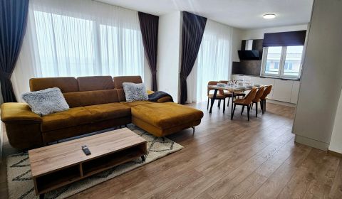 Na predaj krásny a štýlový 3-izbový penthouse v Nových Zámkoch