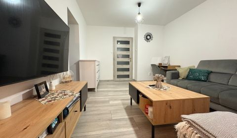 Na predaj: 2 izb.byt + LOGGIA + KLÍMA + PIVNICA