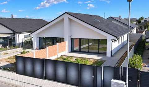 NOVOSTAVBA RODINNÉHO DOMU + OBYTNÉ PODKROVIE- úžitková plocha 136 m2