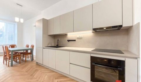 Nový 2i byt s terasou v UNO Poštová Residence
