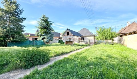 RD pripravený na rekonštrukciu - priestranný pozemok - tichá lokalita