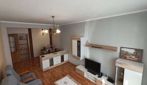 Priestranný tehlový 3i byt po rekonštrukcii - blízko centra