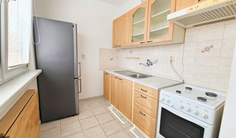 Predaj vyhľadávaný 1 izbový byt, Saratovská ulica, BA IV. Dúbravka