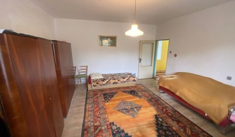 PREDAJ : Rodinný dom v obci Kunešov, okres Žiar nad Hronom