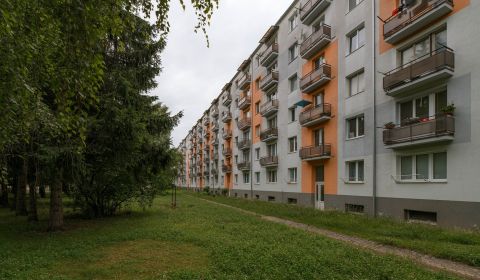 Na predaj 2-izbový rekonštruovaný tehlový byt, 28. októbra 
