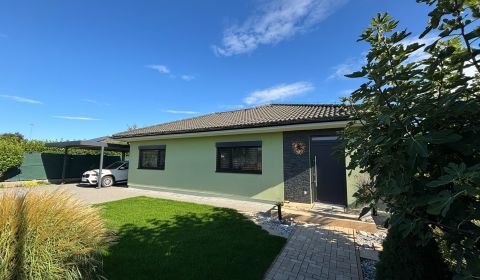 ** NOVOSTAVBA S KRBOM ** 4 izb. RD, ÚP 130m2, pozemok 584m2 – FIGOVÁ