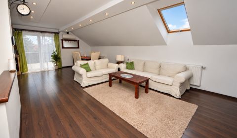 Predaj 4i dom, 52 m2 garáž, 518 m2 pozemok, Mosonmagyaróvár