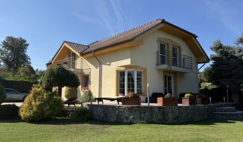 PREDAJ - RODINNÝ DOM - ZLATÉ MORAVCE