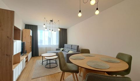 Prenájom kompletne zrekonštruovaného 2-izbového bytu s balkónom