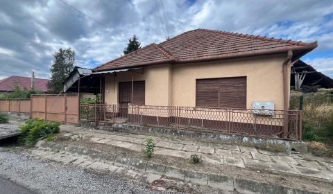 PREDAJ - Rodinný dom v obci Kamenica nad Hronom – len 5 km od Štúrova