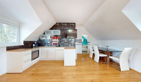 3D OBHLIADKA -  Veľký 2-izbový podkrovný byt s rozlohou 62 m2 + terasa