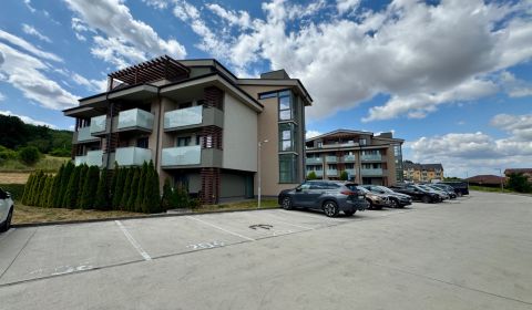 NA PREDAJ apartmán v Podhájskej 