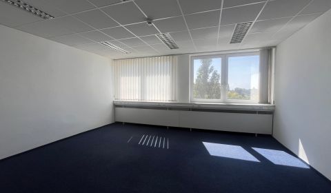 Prenájom kancelárskych priestorov  Drieňová ul.,  149 m2 - 300m2