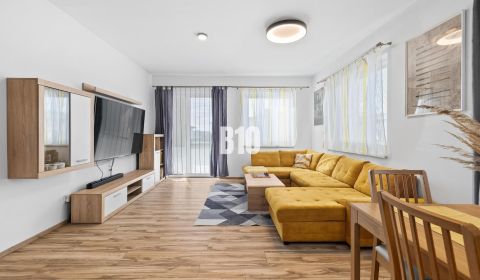 Priestranný 3-izbový byt PRI PARKU | 85,70 m² + balkón + 2 parkovacie 