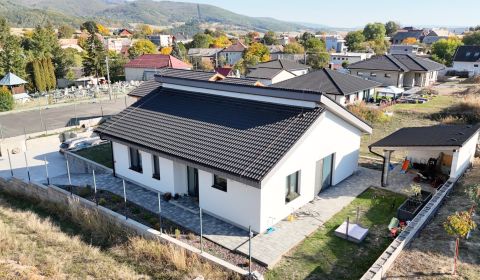Rodinný dom na predaj Zvolen - Breziny