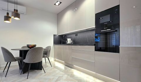 : 4-izbový tehlový byt, Park duklianskych obetí, 85 m2