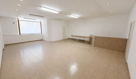 Na prenájom skladový / obchodný priestor – 70 m², Vajnorská