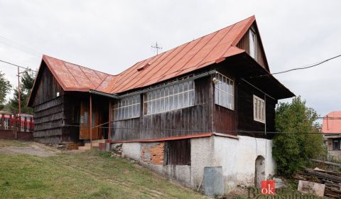 DREVENICA S MUROVANOU PIVNICOU: — LOM NAD RIMAVICOU: POKOJ, ZELEŇ A ZI