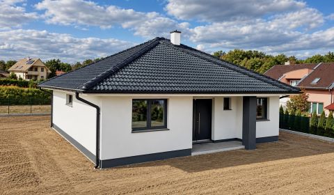 PREDAJ | NOVOSTAVBA 4 i. bungalov s terasou, Velke Zaluzie