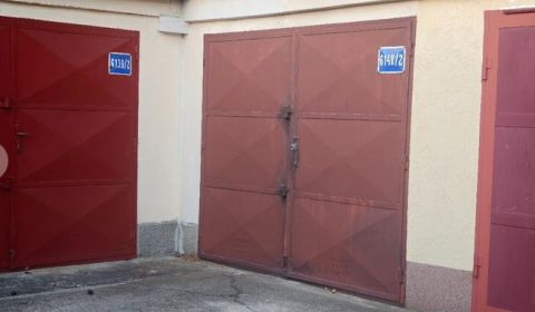 Garáž na ulici Uránová 