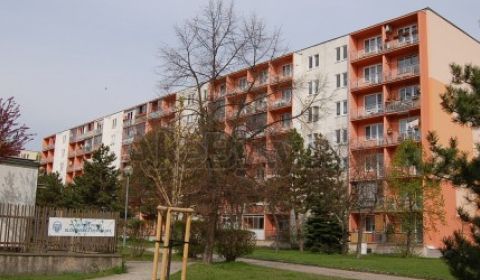 3 a pol izb. byt na ul. Rovníková, Ružinov, lodžia, 3.p/6