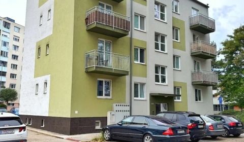 Garzónka, Andrusovova, Petržalka
