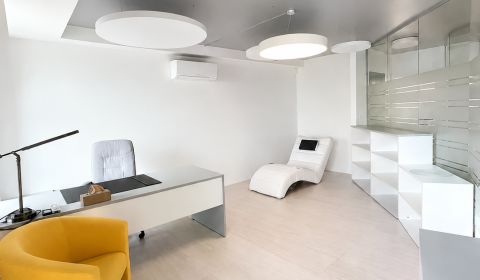 Moderný komerčný priestor 72 m² s 3 parkovacími miestami – WestPark, Z