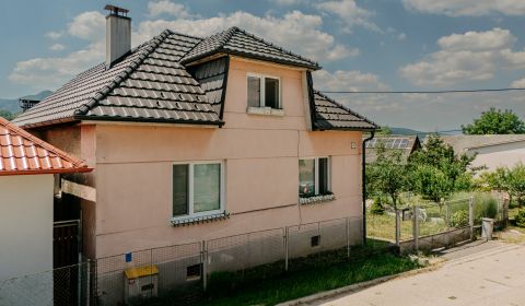RODINNÝ DOM CHRENOVEC BRUSNO