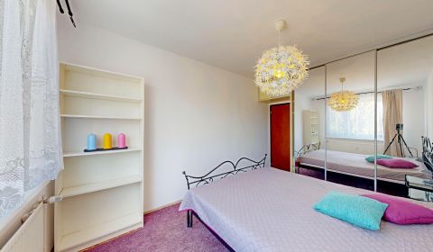 Svetlý 3-izbový byt s balkónom, samostatné izby – Ľanová ulica