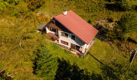 PREDAJ: REKREAČNÝ DOM S POZEMKAMI V OBCI MOŠTENICA