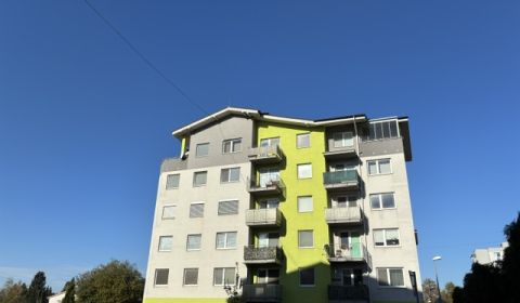 EZKLUZÍVNE* Predám 2 izbový byt Ilava, ul. SNP - 58 m2