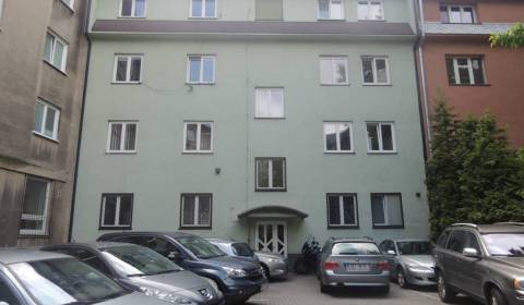 Prenájom kancelárií pri Miletičovej ul., 13m2 ,14 m2