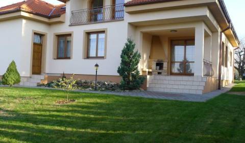 Luxusná vila - rodinný dom v Lučenci