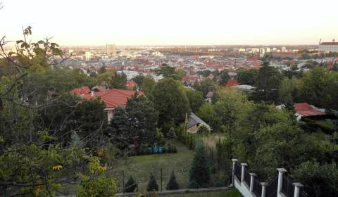 PREDAJ, slnečný rodinný dom, Mudroňova, BA I