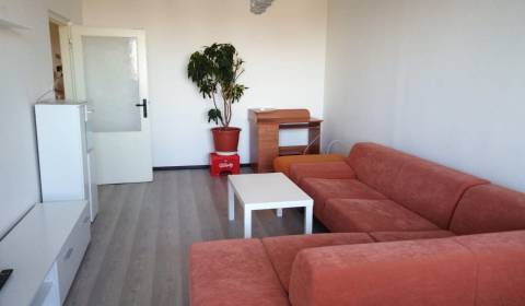 Prenájom 3 izbový byt, Čiližská ulica, Bratislava II Vrakuňa